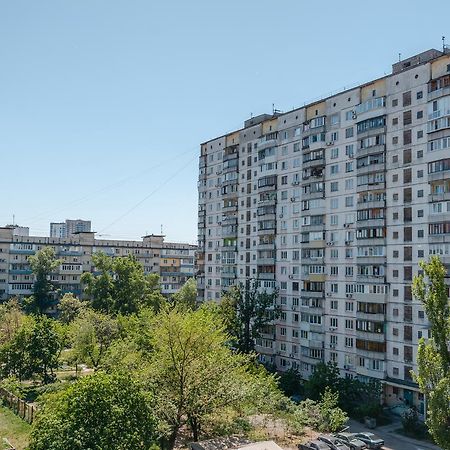 Artal Apartment On Obolonskyi Avenue 16A Kiev Esterno foto