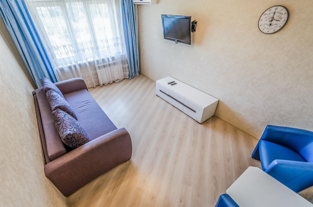 Artal Apartment On Obolonskyi Avenue 16A Kiev Esterno foto
